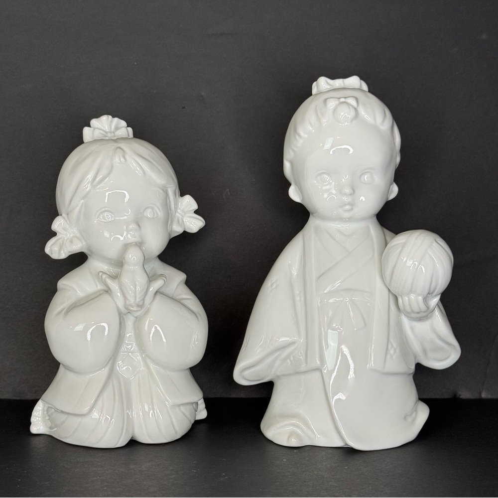 Toyo Japanese Children Figurines White Porcelain Set of 2 Japan